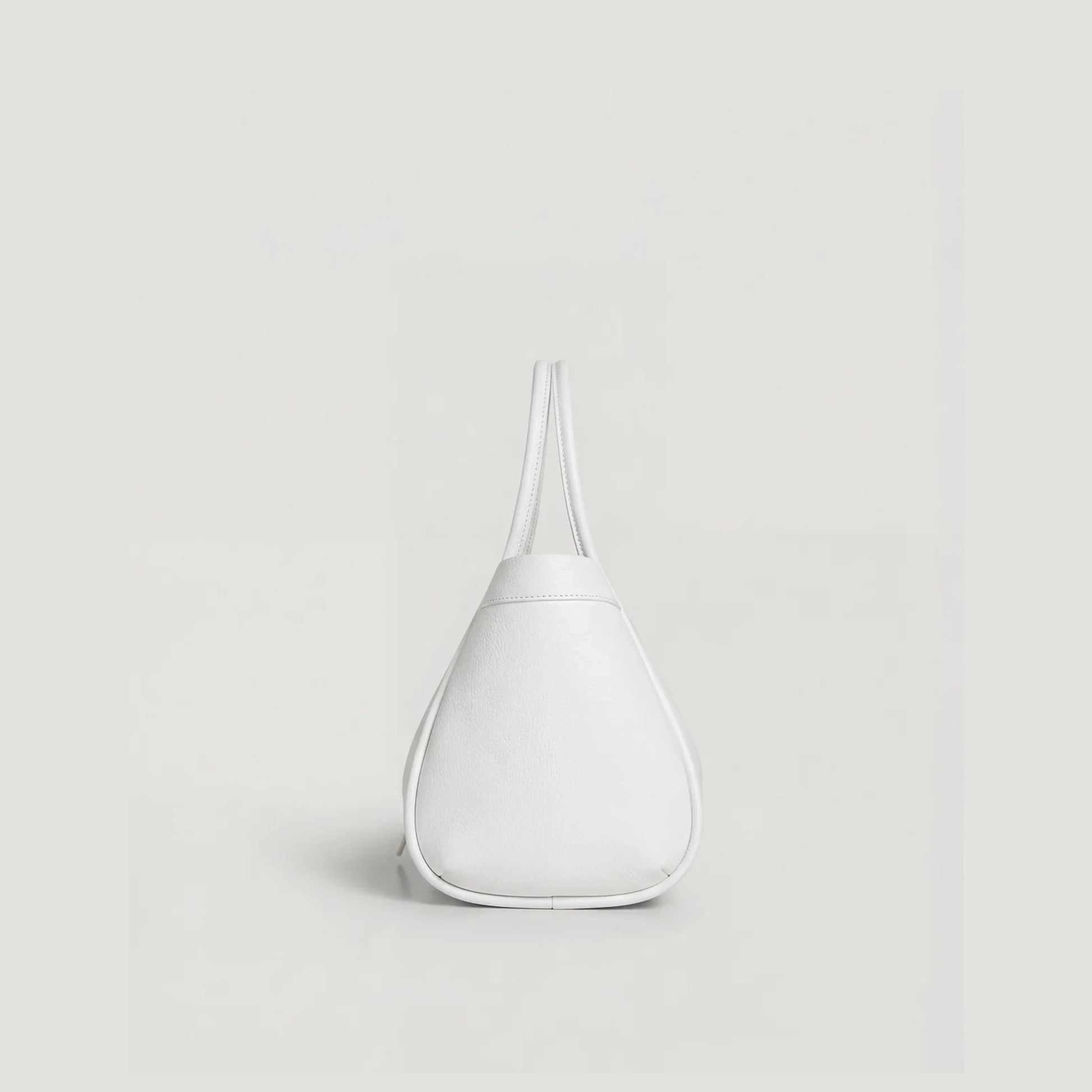 David Halfon Tabei grained leather shoulder bag white side view